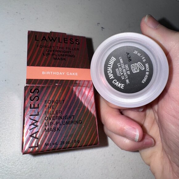 Lawless Forget The Filler Overnight Lip Plumping Mask - Picture 7 of 9